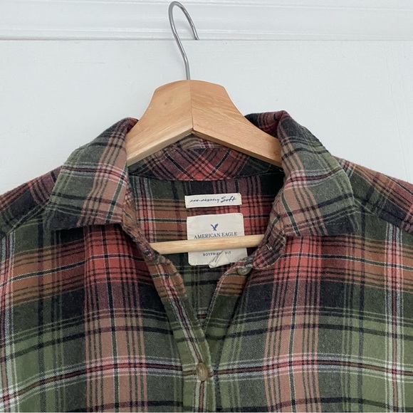 AMERICAN EAGLE | Plaid boyfriend fit flannel - Picture 3 of 5